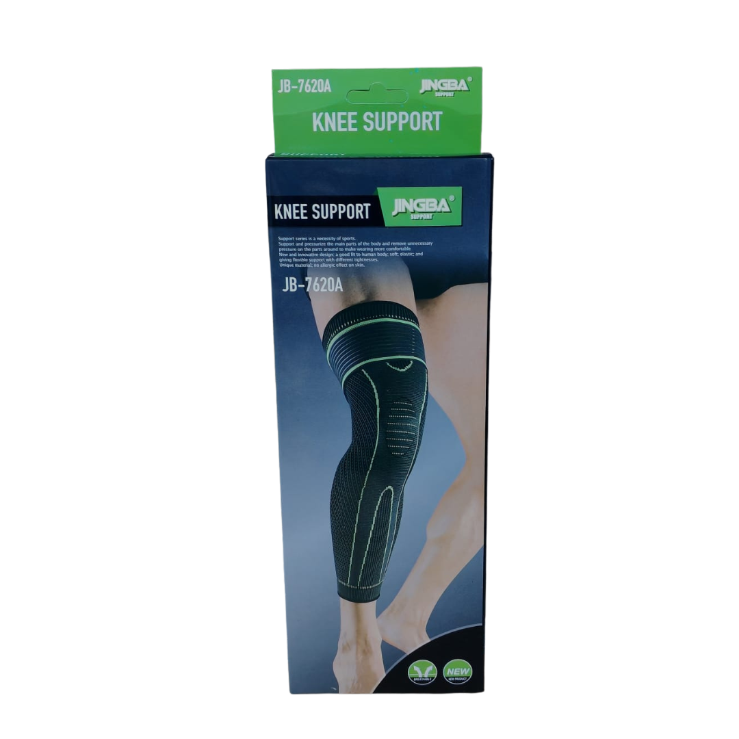 Muslera con rodillera